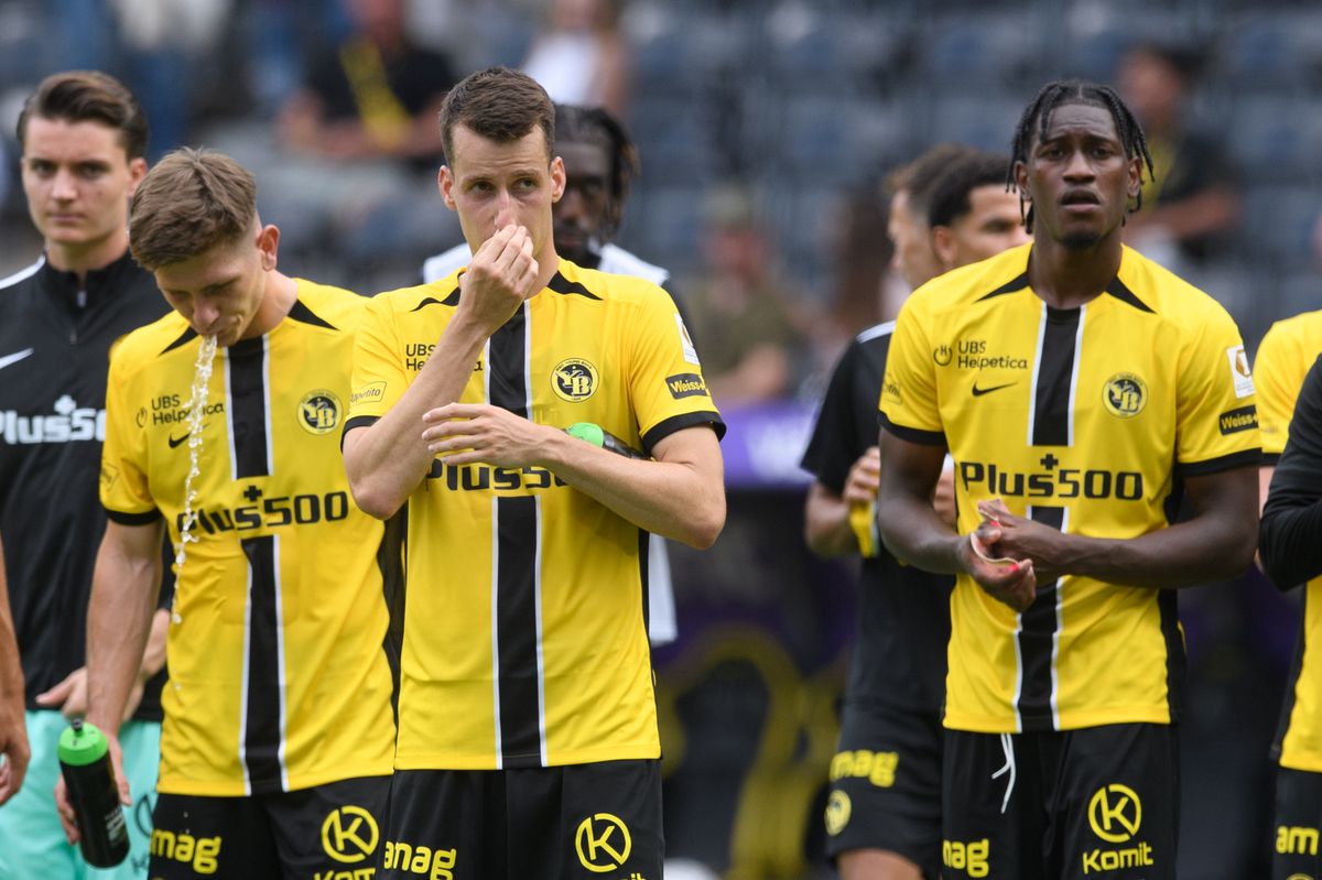 After the unsuccessful start, the Young Boys players all had sullen faces. 