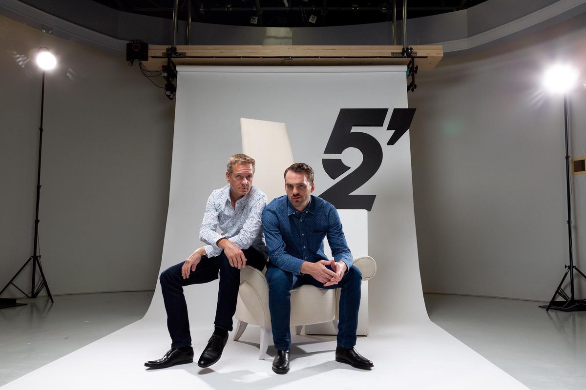 L’une des expériences sera la visite des coulisses de l’émission 52 minutes avec Vincent Veillon et Vincent Kucholl.