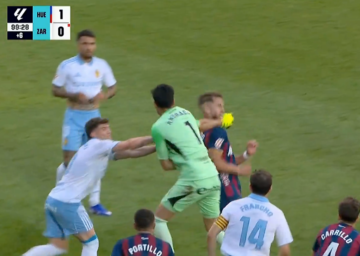 Esteban Andrada dreht durch: Saragossa-Keeper wird nach Ausraster für 13 Spiele gesperrt