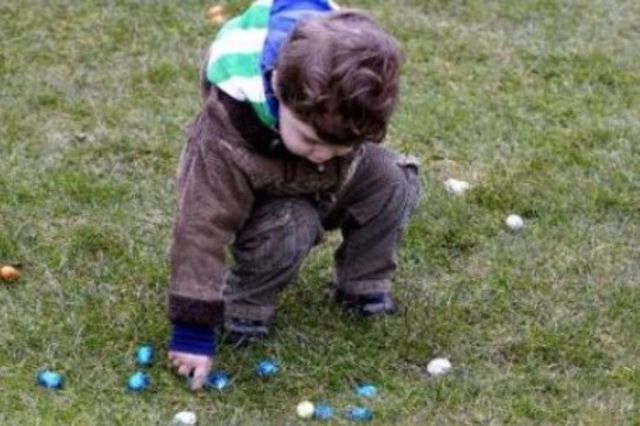 La chasse aux oeufs mobilise traditionnellement des centaines de milliers d'enfants le weekend de Pâques.