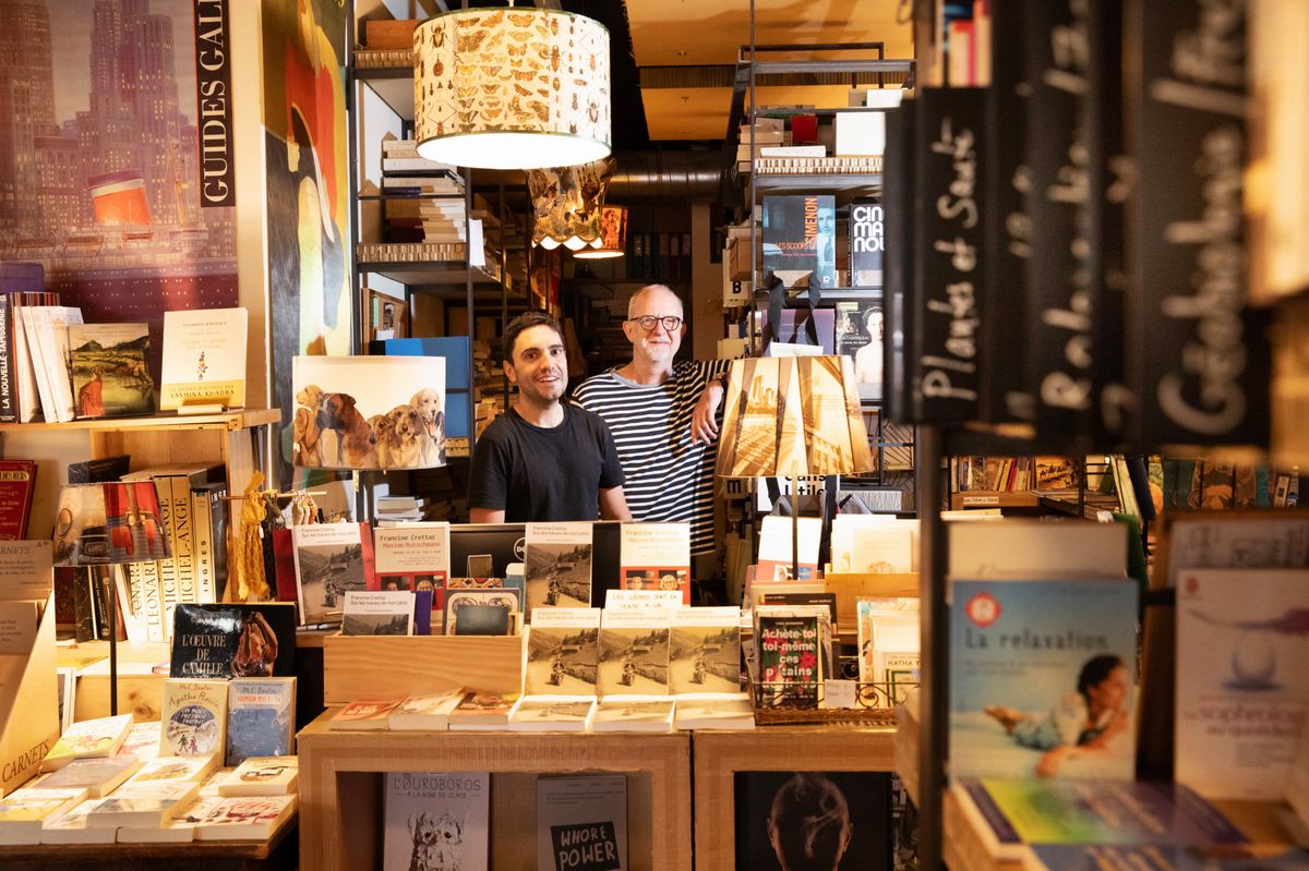 Genève le 30.05.2024,  rue de Carouge 53, Les Recyclables, le co-fondateur Frederik Sjollema et le responsable de la librairie Alexandre Metzener. Cette année la librairie fête son 30e anniversaire © Georges Cabrera