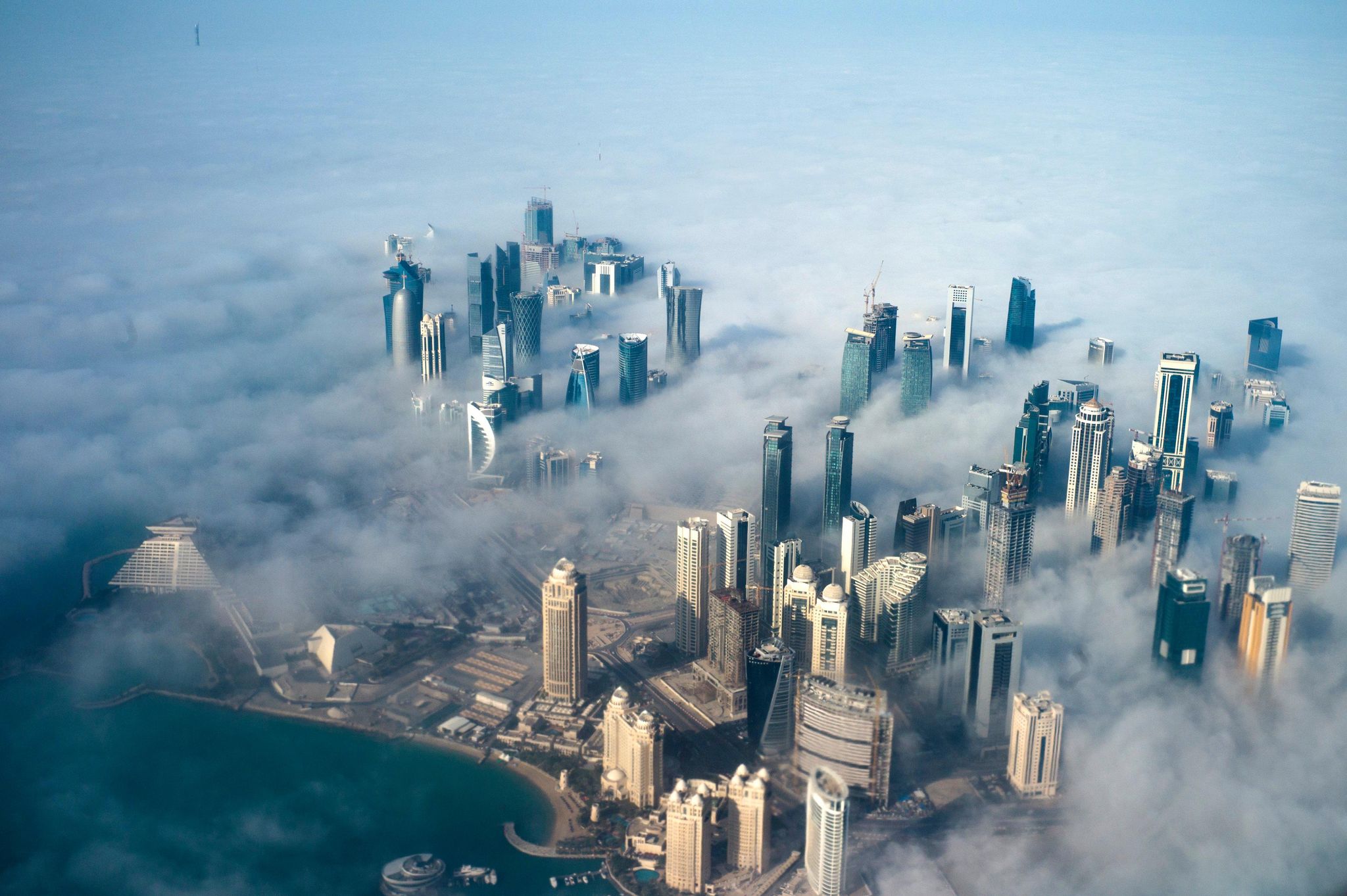 Doha, la capitale du Qatar, abrite un centre financier. 