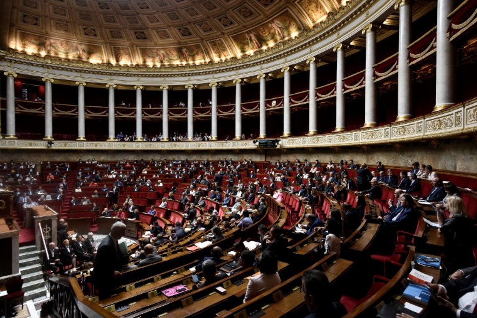 Le Parlement français a donné son accord définitif au gouvernement Macron pour réformer le droit du travail sans intervention des députés. (Mercredi 2 août 2017) 