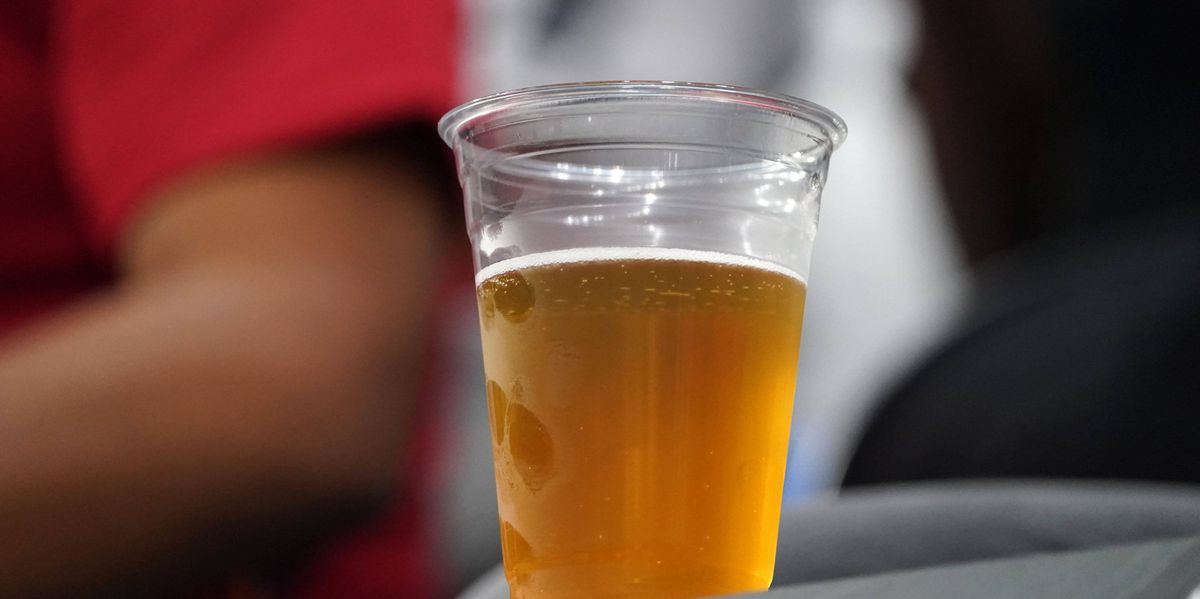 Alcohol ban in football stadiums: Burnham wants to lift the ban