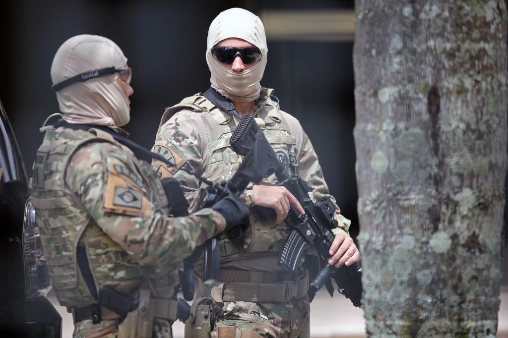 Rio: une fosse commune clandestine découverte