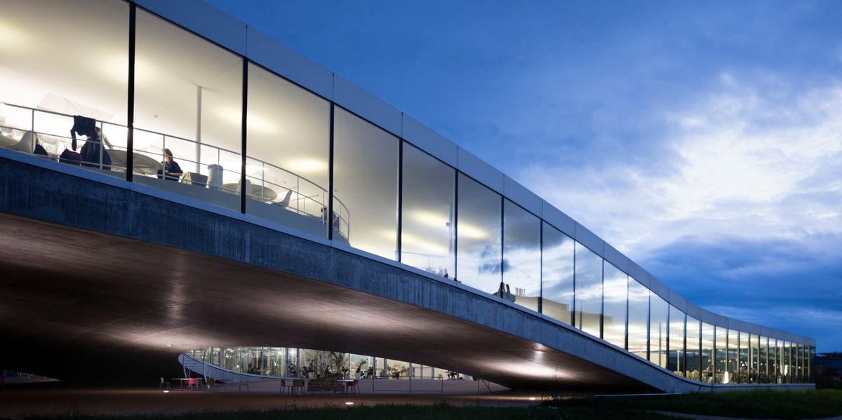 EPFL: Justice Proves Former Schizophrenic Student Right