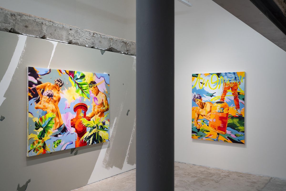 Peintures colorées de Norbert Bisky exposées à la galerie Fabienne Levy à Lausanne, avec des motifs dynamiques et abstraits.