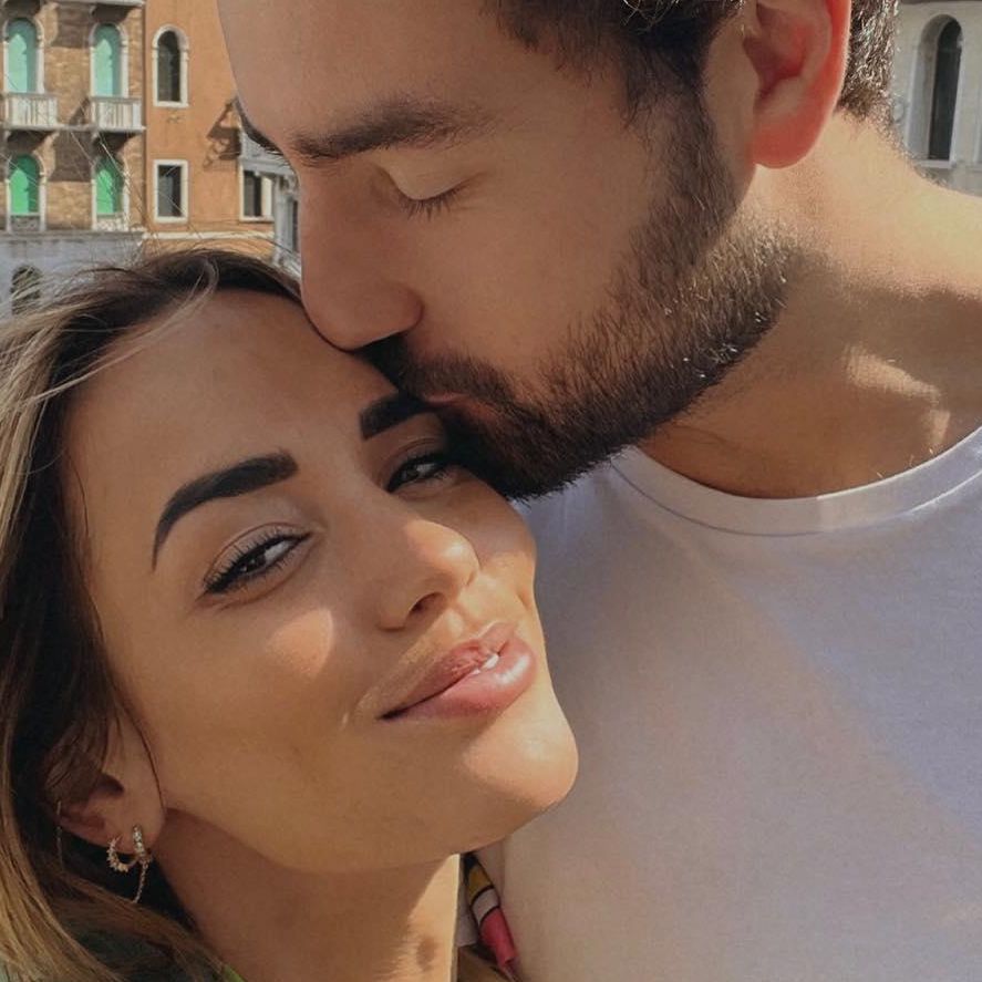 Hilona Gos Et Paul André Hilona présente son nouveau chéri - 20 minutes