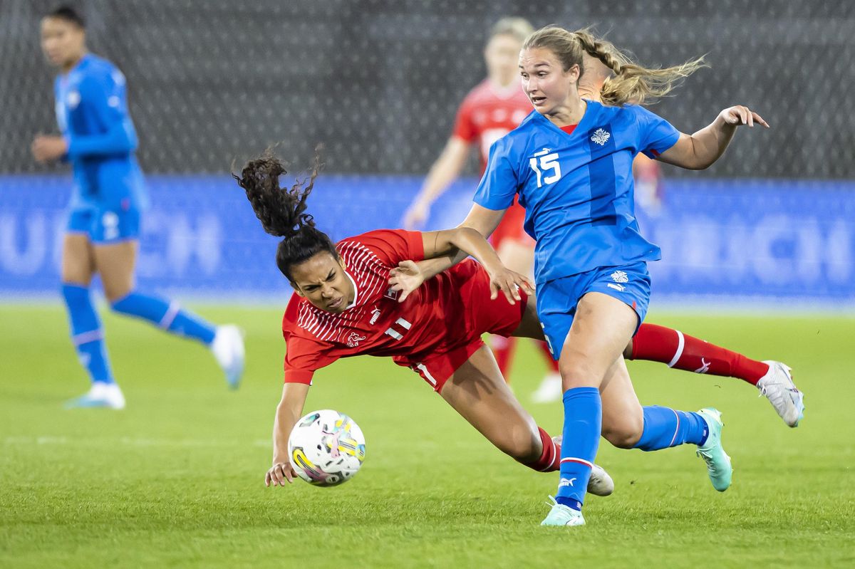 A Zurich, la Servettienne Coumba Sow et les Suissesses ont dominé mais ont finalement été surprises par Alexandra Johannsdottir et les Islandaises. 