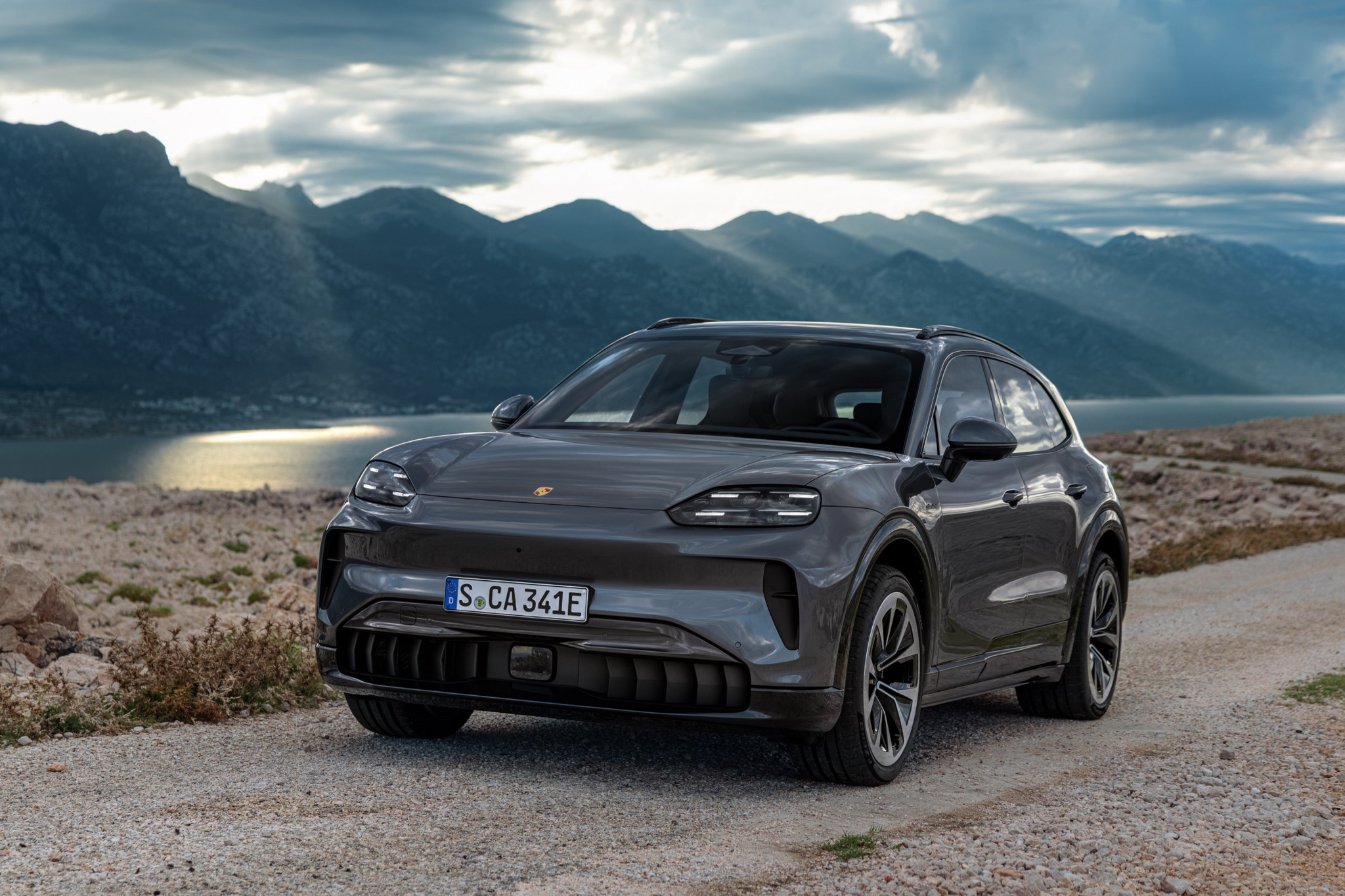 Elektro-Flaggschiff: Ein Stromer in glänzender Rüstung