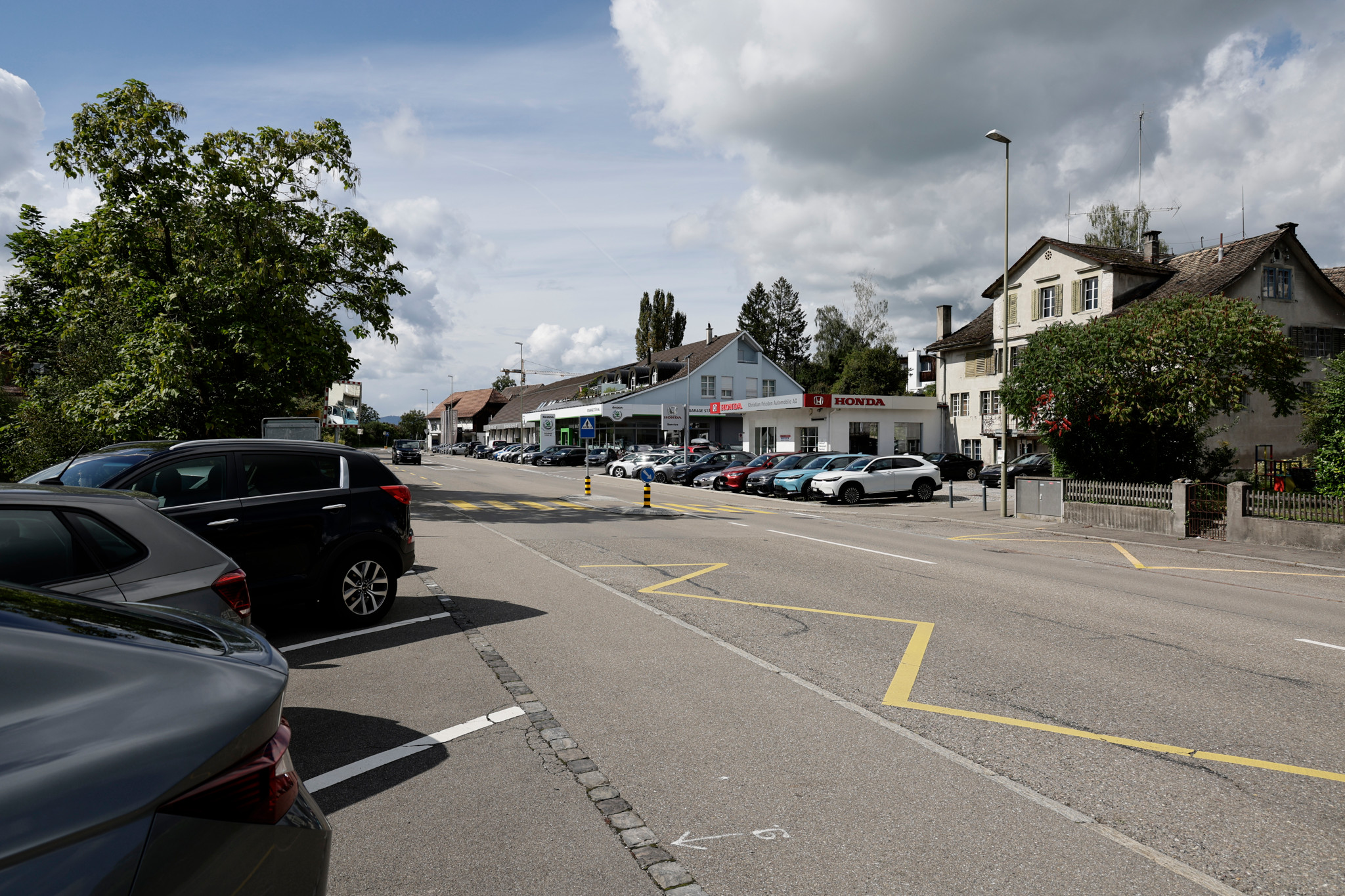 Rechtsstreit an der Goldküste: Gericht pocht auf Tempo 30 auf der Seestrasse in Stäfa – Kantonspolizei wehrt sich