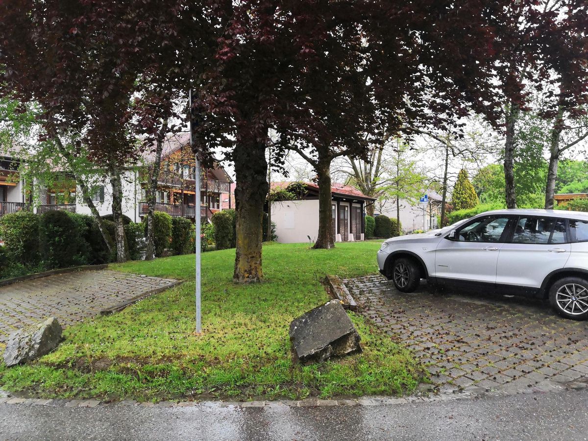 La petite place De-Brunes, à Bardonnex, où l’installation d’un écopoint enterré a fait l’objet d’un référendum.