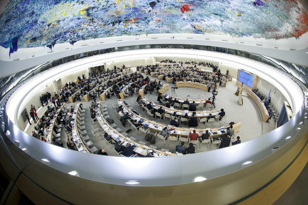 Vue générale de l'assemblée avec un objectif fisheye lors du segment de haut niveau de la 25e session du Conseil des droits de l'homme à Genève.