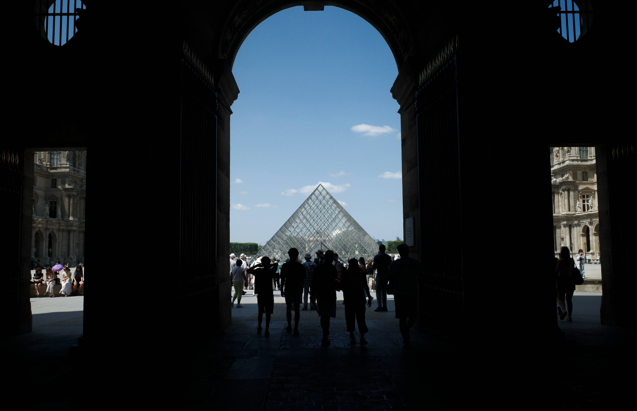 Kunstraub-Folgen: Louvre öffnet Galerie nach Juwelenraub – doch der Prunksaal bleibt leer