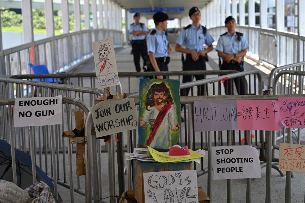 Hong Kong suspend le projet de loi controversé