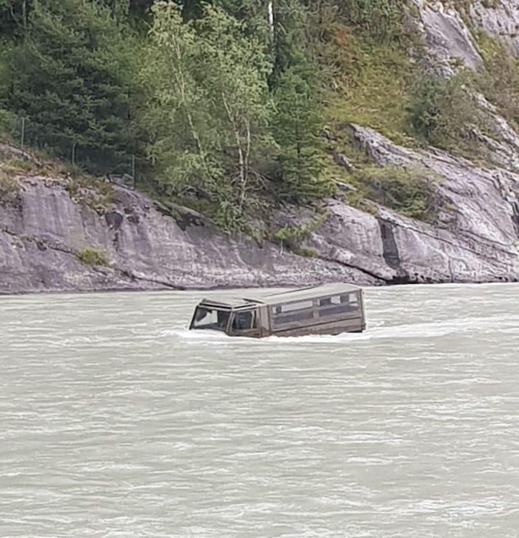 La justice militaire a ouvert une enquête pour établir les causes de l’accident, a indiqué le porte-parole de l’armée suisse Daniel Reist.