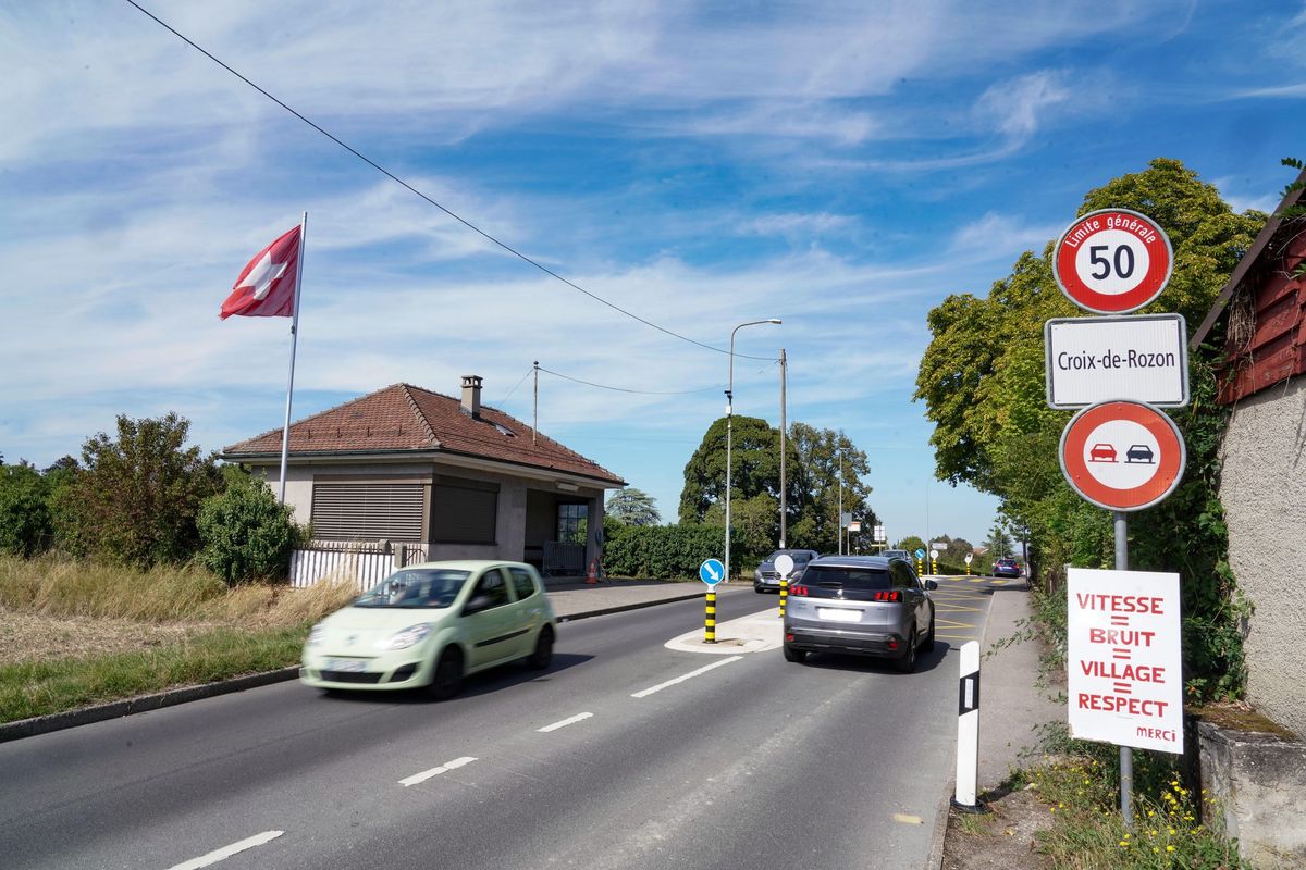 Certaines communes souhaitent que La douane de Landecy ouvre à 9h30 le matin.  