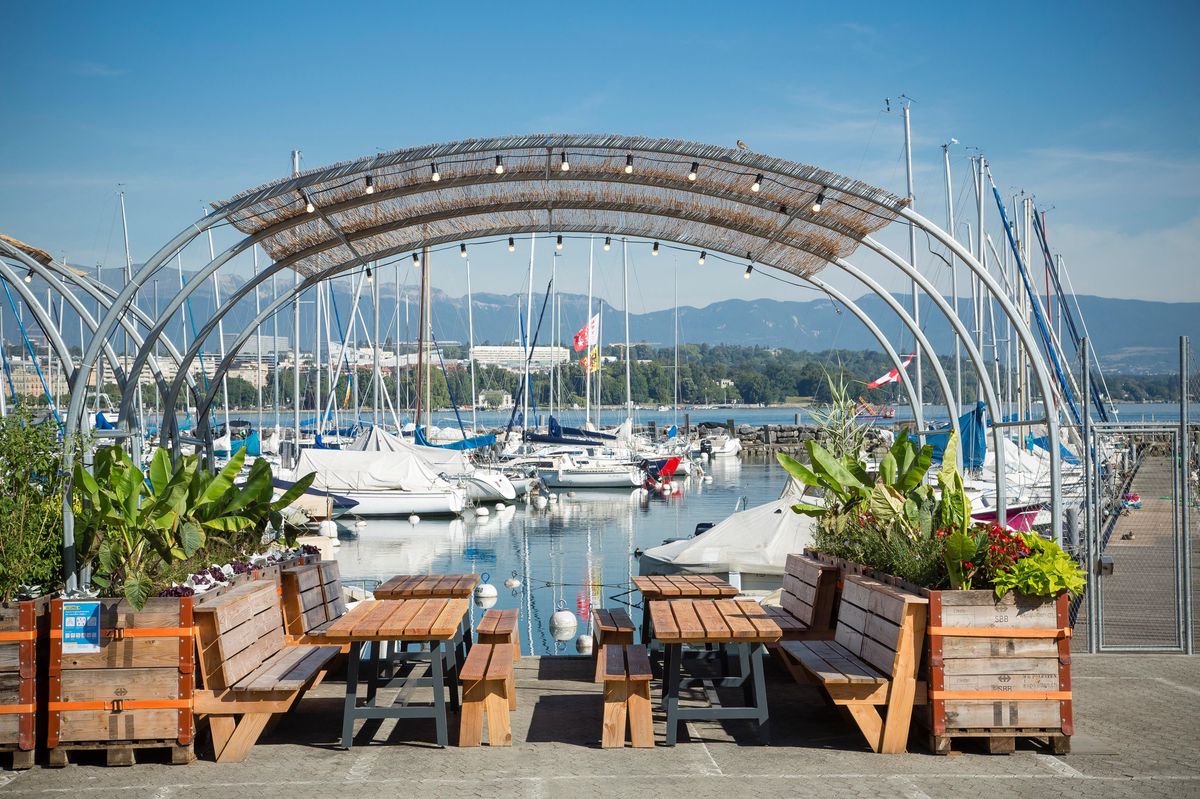 «La Canopée», espace dédié au bien-être au bord du lac, au quai Gustave Ador, a été inauguré en juillet 2020.