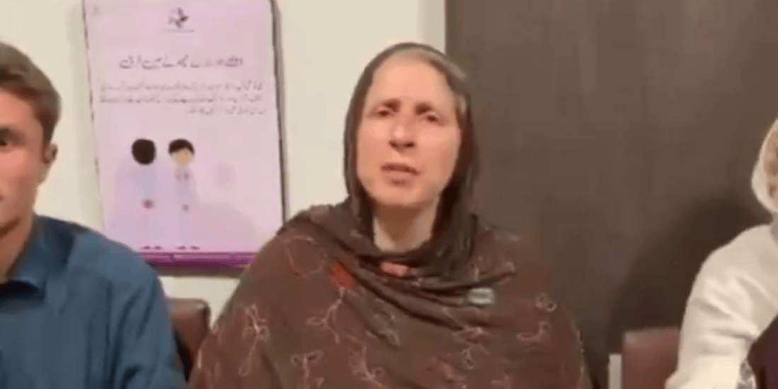 Befreiung-in-Pakistan-Franz-sin-und-ihre-f-nf-Kinder-waren-seit-2014-in-Lehmhaus-eingesperrt