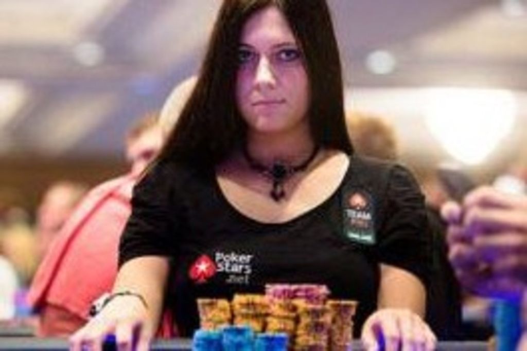 Une star du poker meurt électrocutée dans son bain