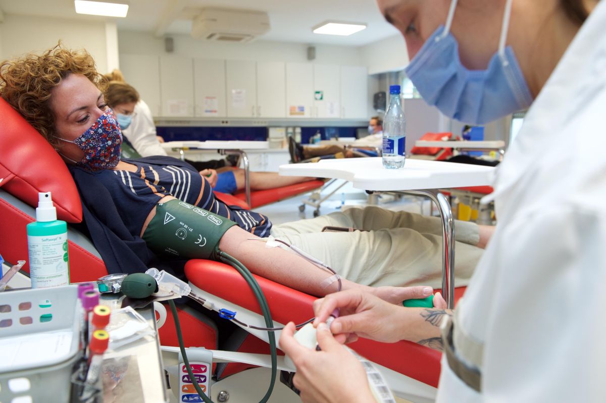 Les dons ne suffisent actuellement pas pour couvrir la demande d’environ 50 poches par jour.