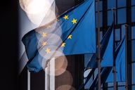 Konjunktur Eurozone: Geschäftsklima im Euroraum steigt überraschend