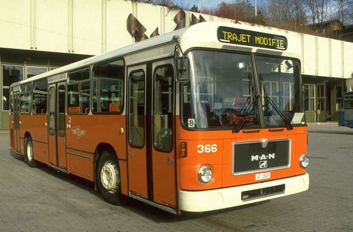 Il y a 25 ans, les bus TL perdaient leur couleur orange 