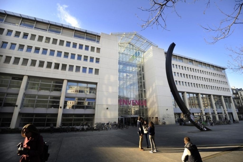 L’Etat se penche sur les défis numériques