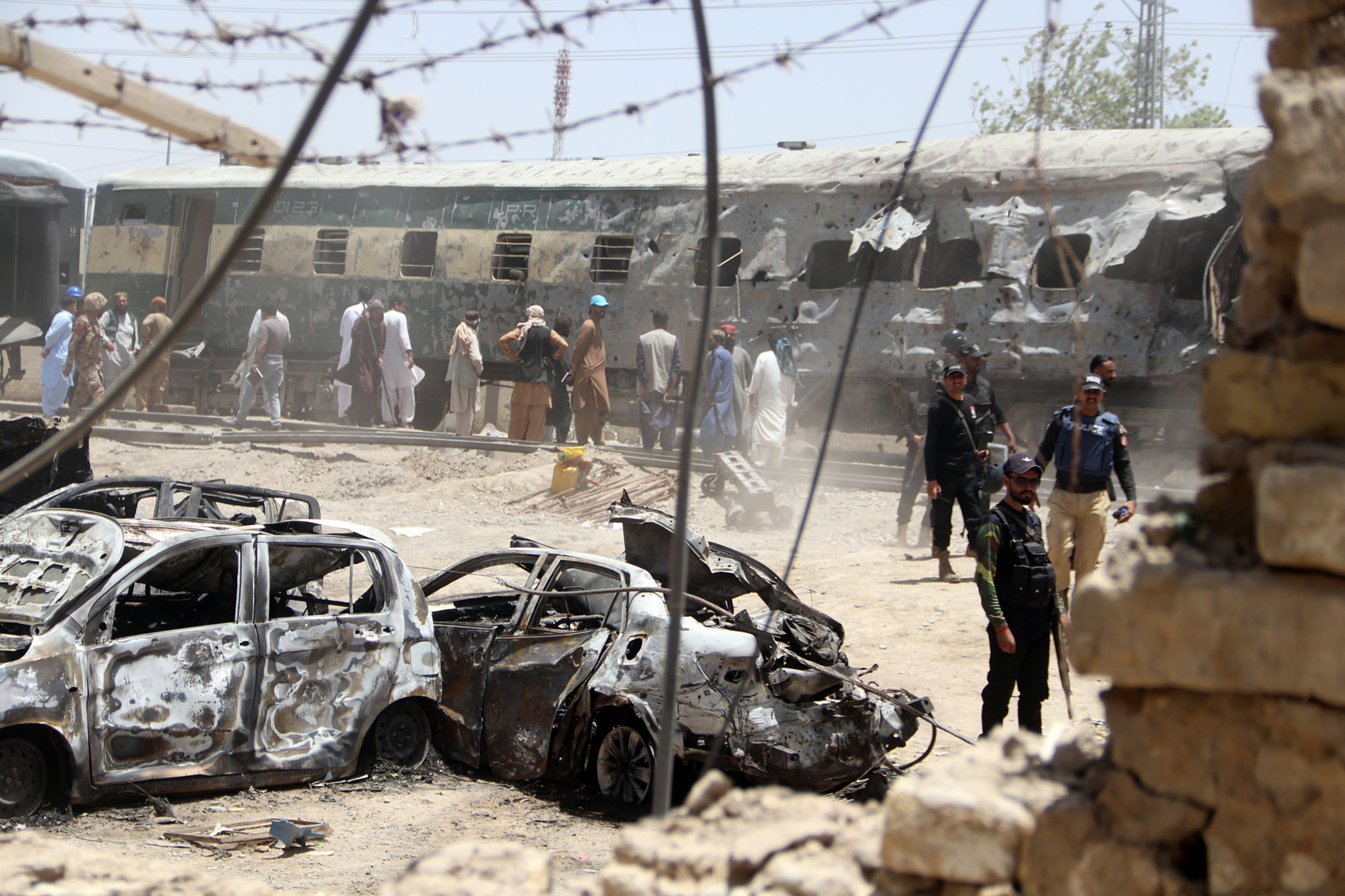 Unruheregion Baluchistan: 30 Tote und viele Verletzte bei Anschlag auf Zug in Pakistan