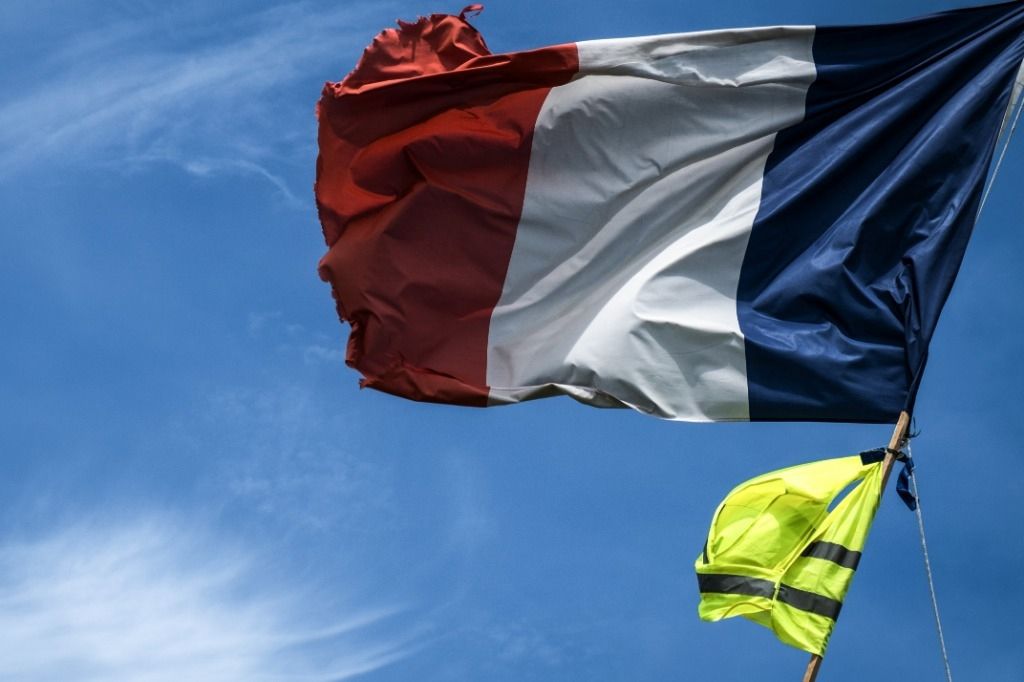 Des «gilets jaunes» manifestent à Paris