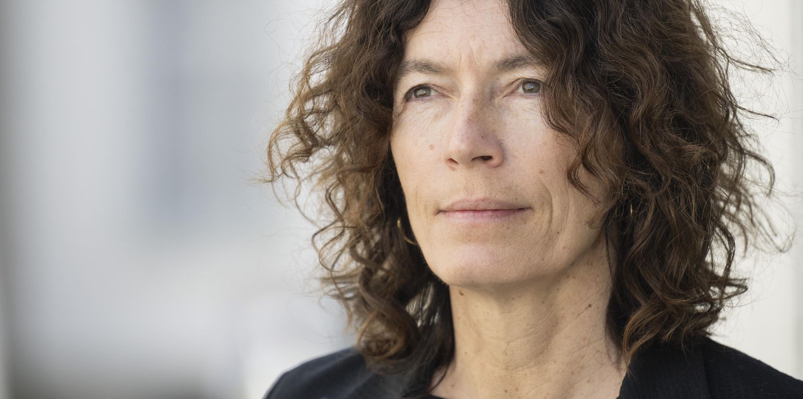 Anne Weber, Bannmeile: Fesselndes Buch über Pariser Banlieue | Berner ...