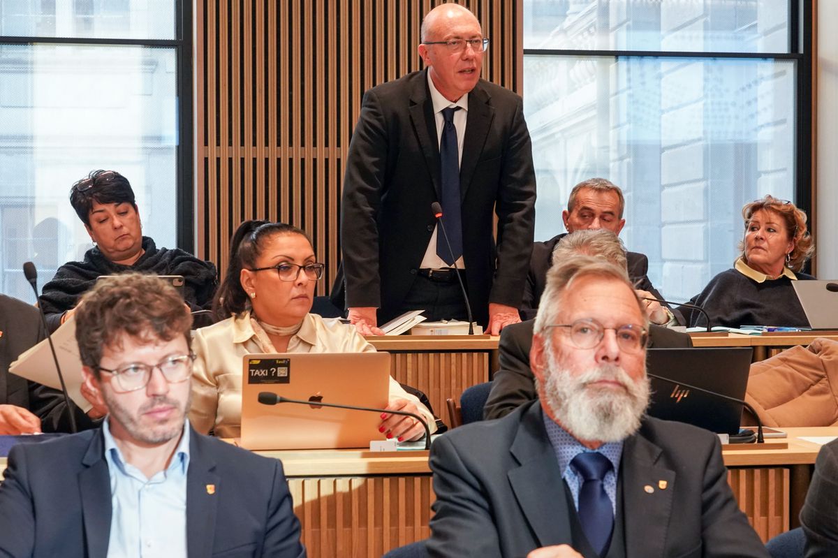 Genève, le 15/12/2023 - Depuis jeudim le Grand Conseil genevois a entamé ses débats sur le budget 2024 de l'Etat. Francois Baertschi, président du MCG.