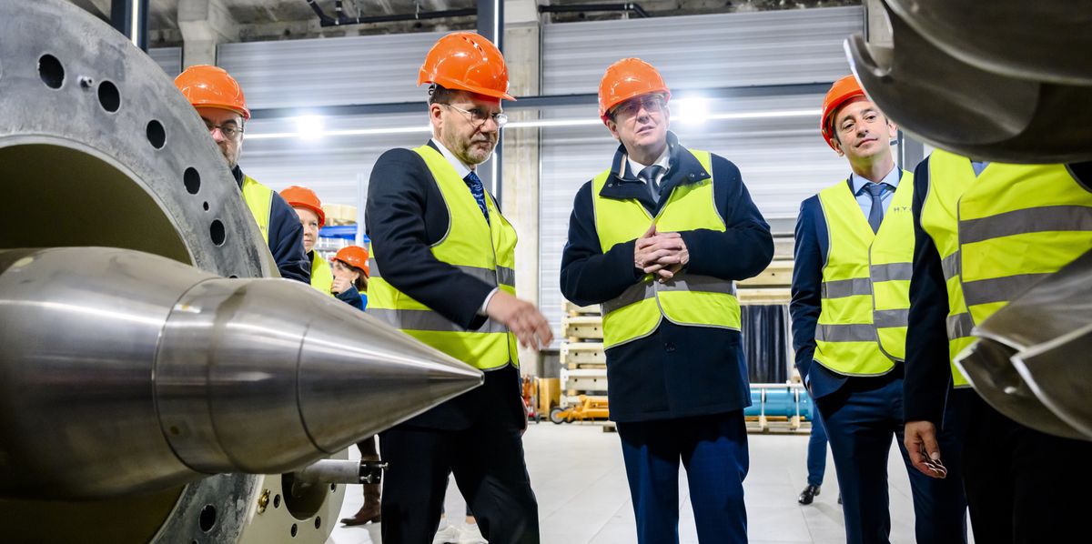 Le conseiller fédéral Albert Rösti et le conseiller d'État vaudois Vassilis Venizelos.