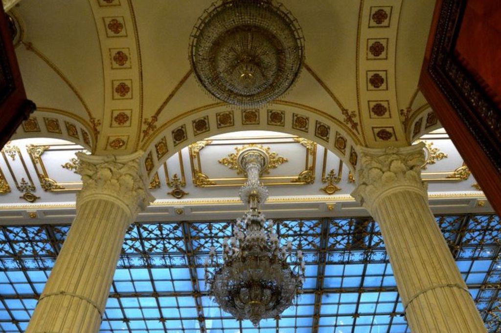 Le palais de Ceausescu ouvert au public