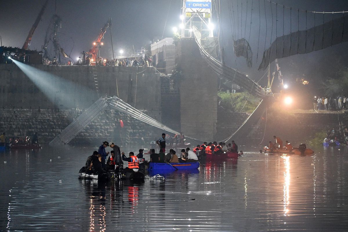 Le Gardien Du Pont De La Mort MaeganAniello Le Gardien Du Pont De La Mort MaeganAniello