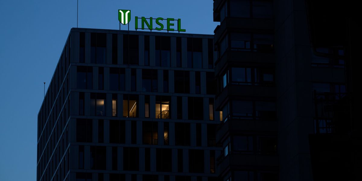Bernese Inselspital：クリニックディレクターが解雇されました契約