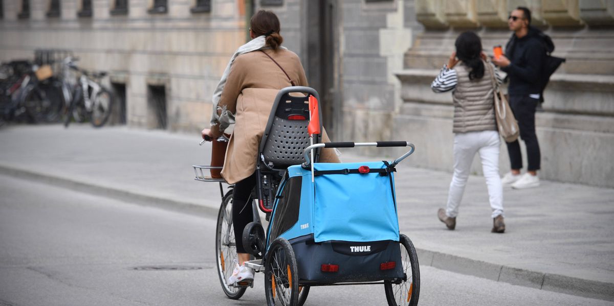 -Kassensturz-Test-Welcher-Kinder-Veloanh-nger-ist-am-sichersten-und-bequemsten-