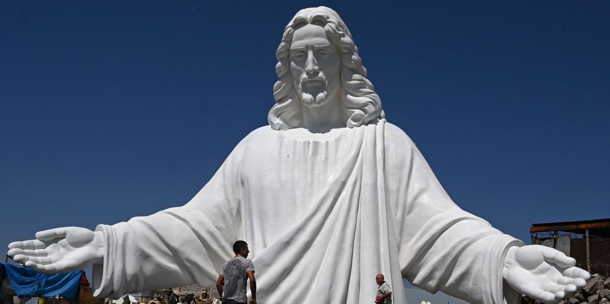 Armeniens-neue-Attraktion-An-diesen-33-Meter-hohen-Jesus-glaubt-nicht-mal-die-Kirche
