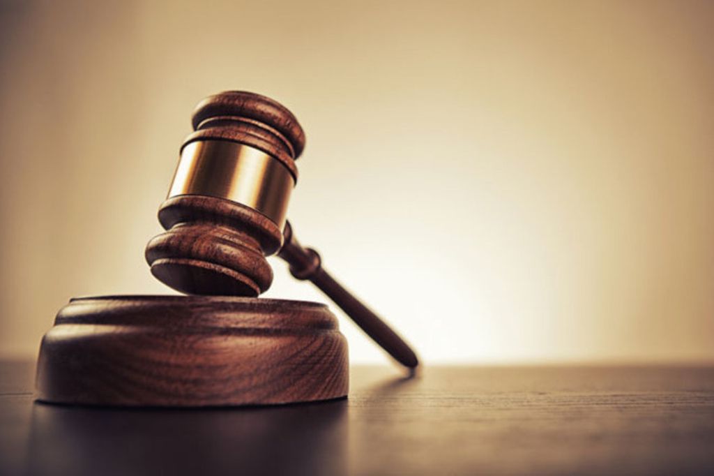 Un tribunal exige des frais de justice exorbitants