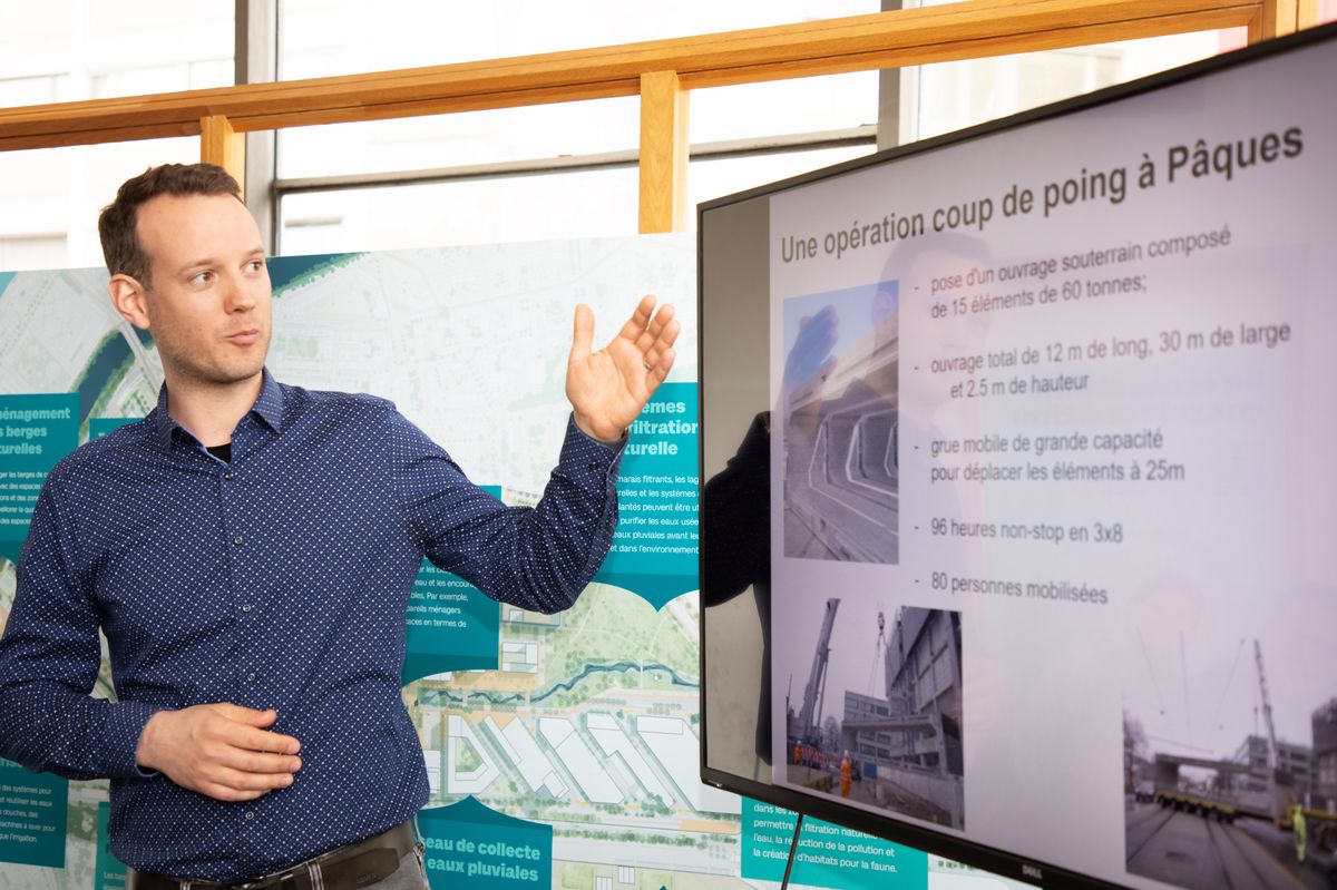 Genève le 28.93.2924, bâtiment Sicli, 45 rte des Acacias,  Conférence de presse organisée par le département du territoire qui concerne les travaux qui auront lieu ce week-end pour la renaturation de la Drize dans le secteur Étoile Acacias. Sur l'image, Kim Ehrensperger, chef de projet OCEAU, DT © Georges Cabrera