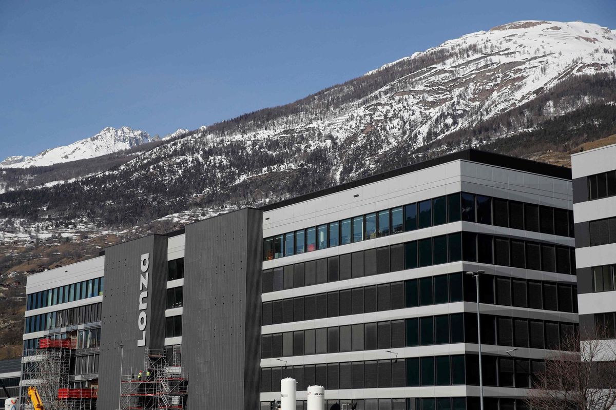 C’est le site de Viège (VS) de Lonza qui produit le vaccin du fabricant Moderna.