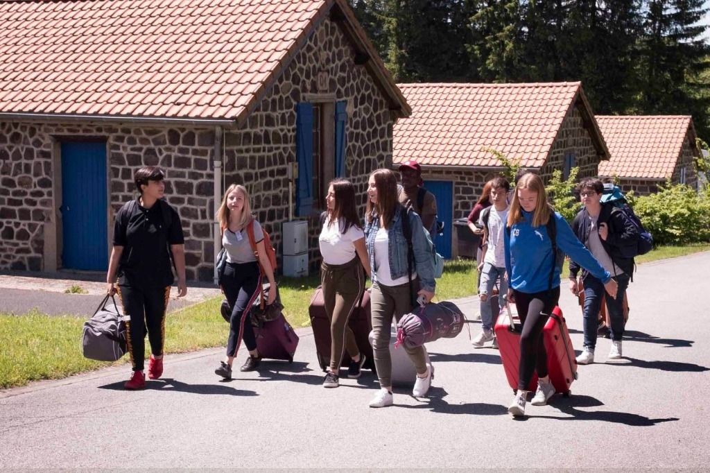 Un service national universel pour recoller la France