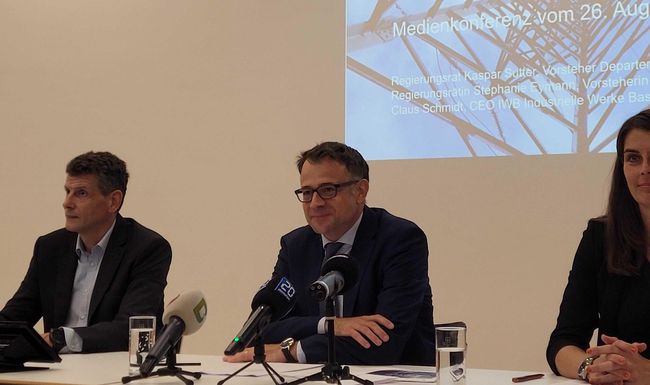 Symbol Bilder - Kerzen im haus - Stromausfall am 9.08.22