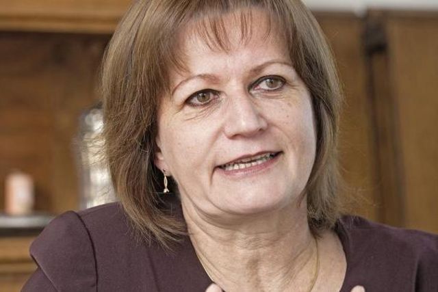 Santé Hôpitaux neuchâtelois Gisèle Ory hausse le ton Le Matin