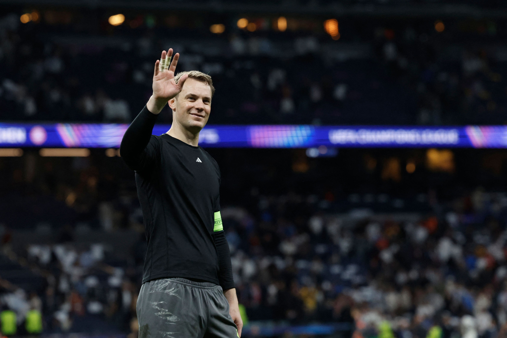 Champions League: «Neuer zeigt eine heldenhafte Leistung»: Bayern-Keeper wird mit Lob überhäuft