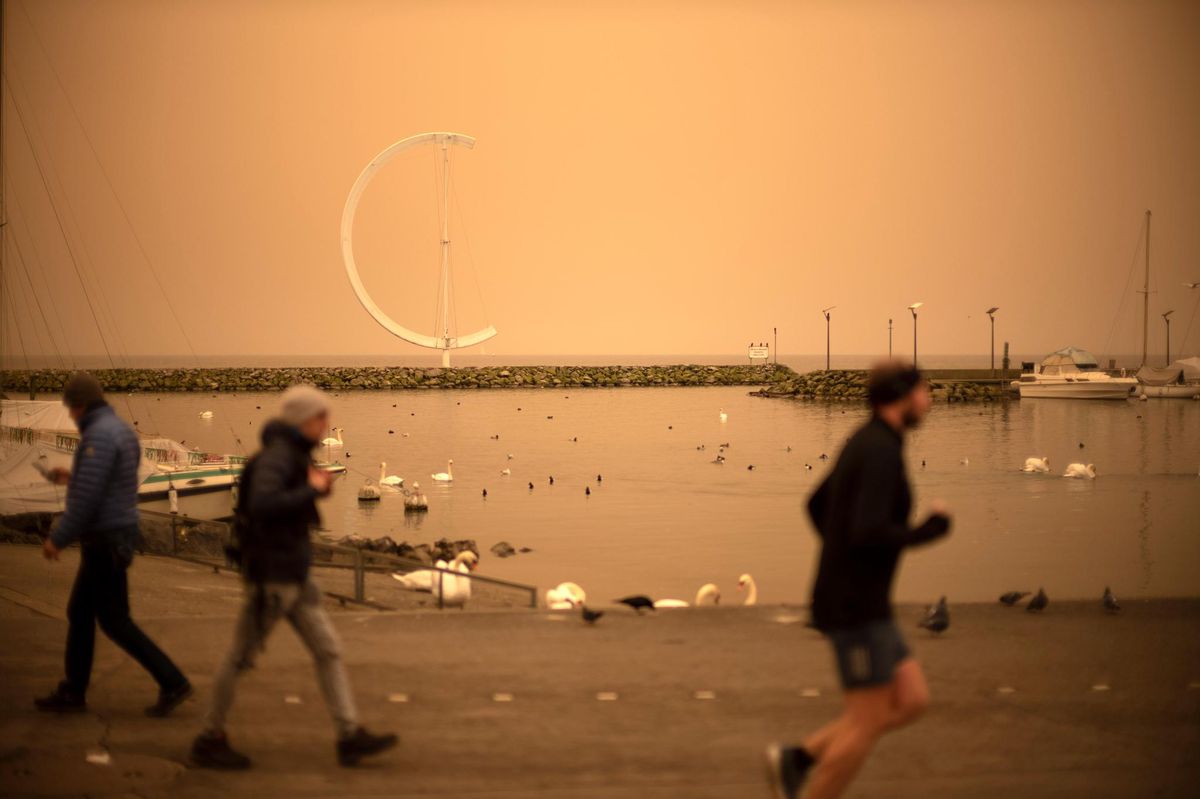 6 février 2021   Lausanne  atmosphère jaune dans le ciel  dû au sable du Sahara       PHOTO: PATRICK MARTIN/24HEURES 