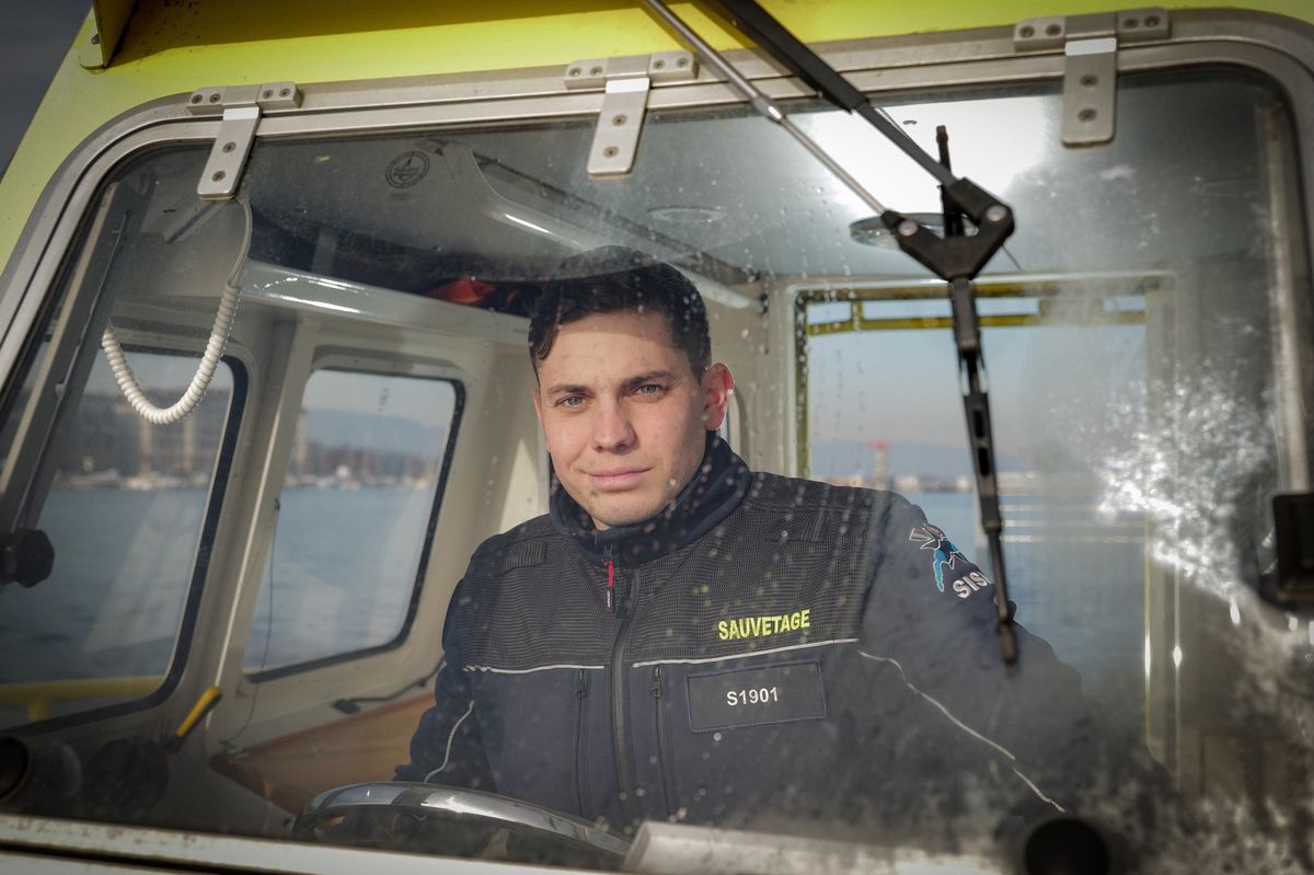 Genève, le 29 janvier 2024. Sur le lac. Vittorio Folgila, président du Sauvetage de Genève.