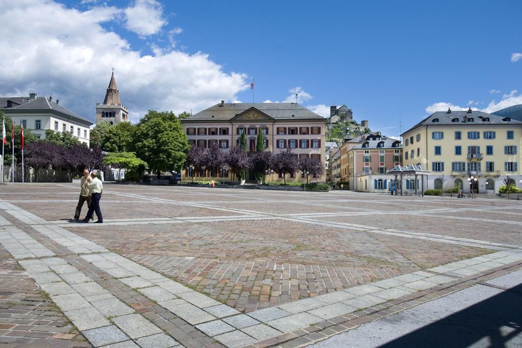 En Suisse, cinq cantons ont déjà introduit un salaire minimum, dont Neuchâtel, le Jura et Genève.