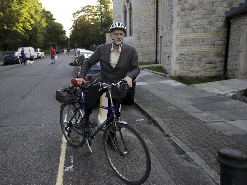 Der 66-Jährige, der im Norden Londons lebt, pflegt auch einen eigenen Lebensstil. Er war schon immer gerne mit dem Velo unterwegs. Daran will er als neuer Labour-Chef nichts ändern.