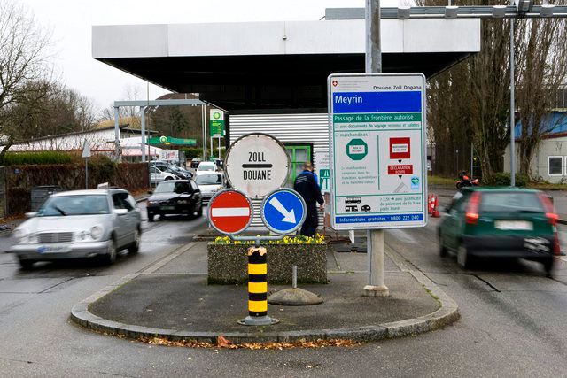 En 2013, les bureaux de douane suisses sont intervenus à 5500 reprises pour retenir des marchandises contrefaites.